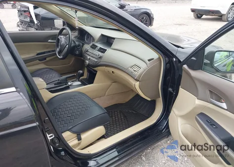 2009 Honda Accord 2.4 Lx-P z USA, uszkodzony, nr VIN 1HGCP264X9A010476